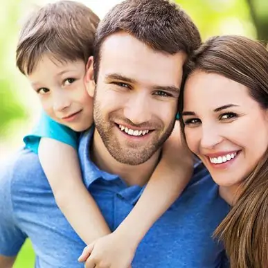 https://sandiegotopdentist.com/wp-content/uploads/2024/10/Family.webp